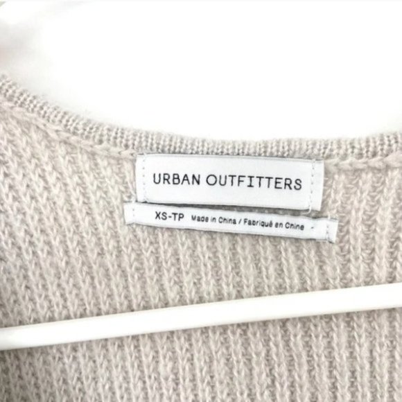Urban Outfitters Top Sweater Sleeveless Knitted Pocket Blouse Vest Gray Size XS - Picture 4 of 6